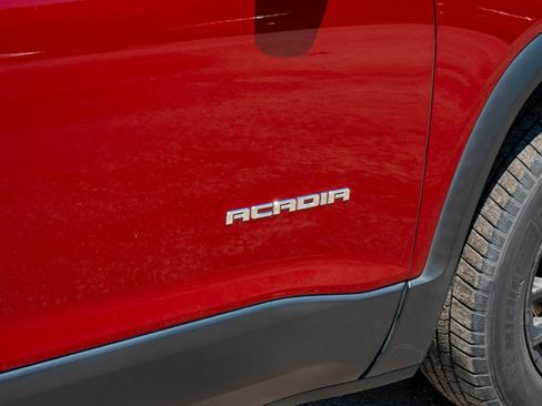 Used 2019 GMC Acadia SLT w/ LPO, Cargo Package FWD image 14
