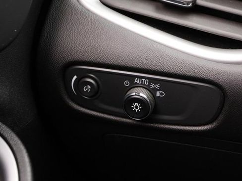 Used 2024 Chevrolet Malibu LT image 20