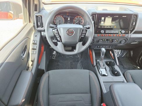 Used 2025 Nissan Frontier PRO-4X w/ Pro Convenience Package image 10