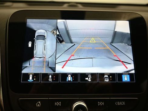 Used 2022 Chevrolet Equinox LT FWD image 18