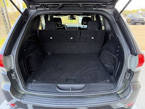 Used 2015 Jeep Grand Cherokee Laredo w/ Quick Order Package 23E RWD image 11