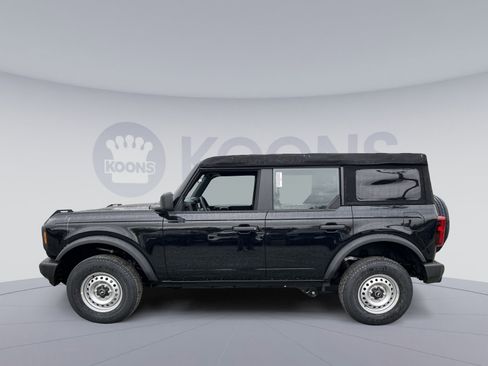 New 2025 Ford Bronco 4-Door image 2