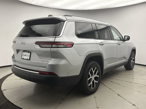 Used 2023 Jeep Grand Cherokee L Limited AWD/4WD image 5