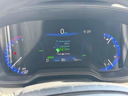 Certified 2021 Toyota Corolla LE FWD image 22