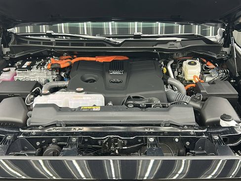 Used 2025 Toyota Sequoia Limited image 20