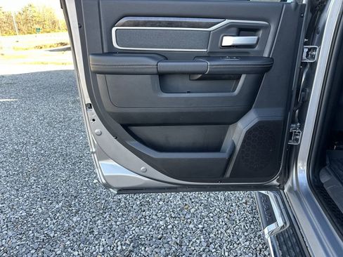 Used 2023 RAM 2500 Big Horn w/ Level B Equipment Group image 27