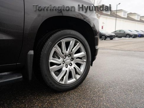 Used 2019 Chevrolet Silverado 1500 High Country w/ High Country Premium Package image 9