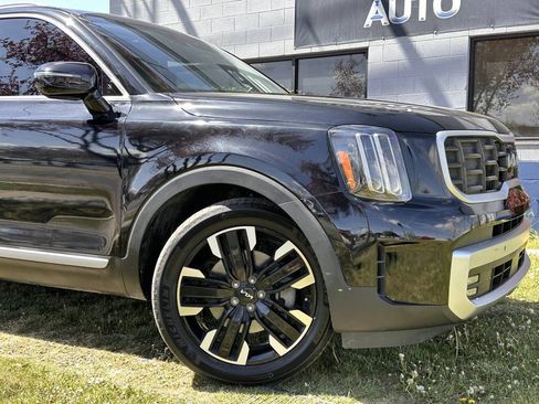 Used 2023 Kia Telluride SX Prestige AWD/4WD image 3