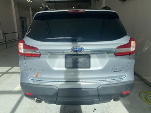 Used 2022 Subaru Ascent Limited w/ Technology Package image 6
