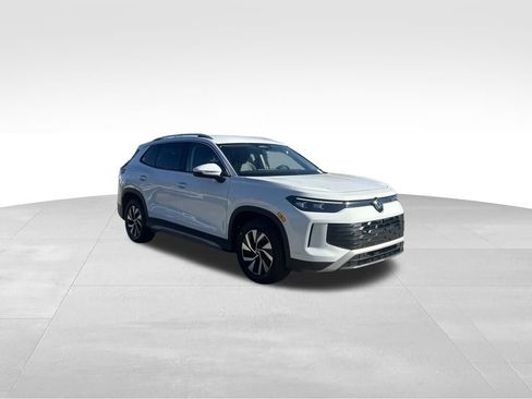 New 2026 Volkswagen Tiguan S FWD image 7