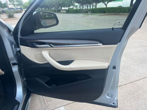 Used 2018 BMW X1 sDrive28i image 21