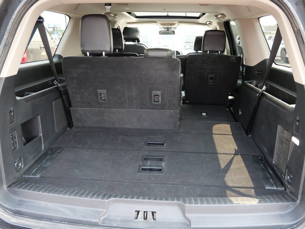 Used 2021 Ford Expedition Max Platinum AWD/4WD image 12