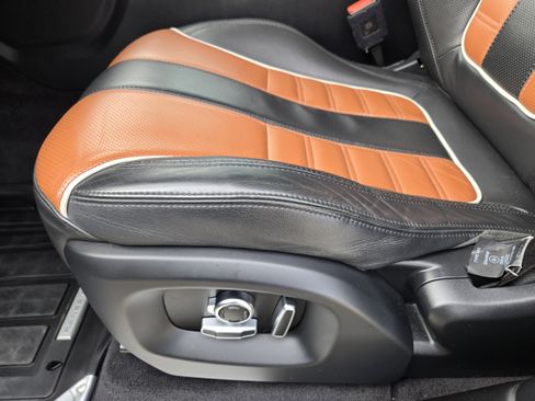 Used 2017 Land Rover Range Rover Sport SVR image 23