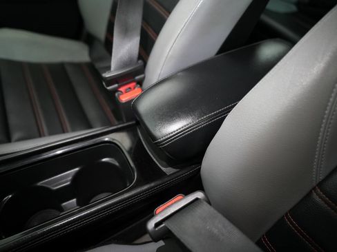 Used 2023 Nissan Kicks SR image 30