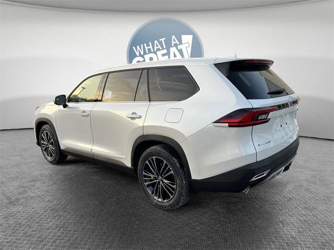 New 2026 Toyota Grand Highlander MAX Platinum image 6