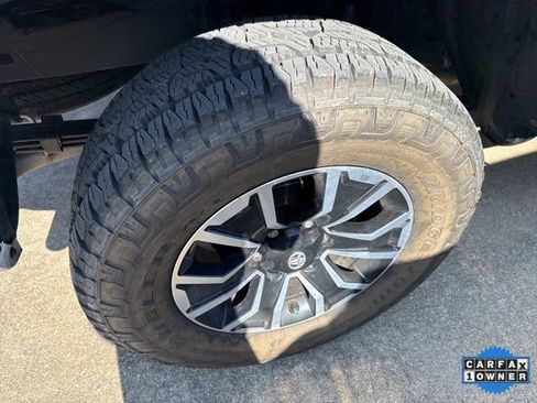 Used 2023 Toyota Tacoma TRD Sport image 11