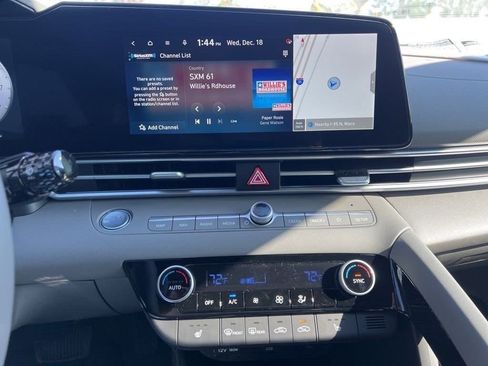 Used 2025 Hyundai Elantra Sport image 21