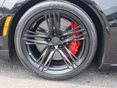 Used 2022 Chevrolet Camaro ZL1 RWD image 32
