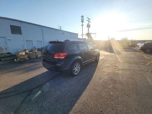 Used 2011 Dodge Journey SXT w/ Trailer Tow Prep Group FWD image 20