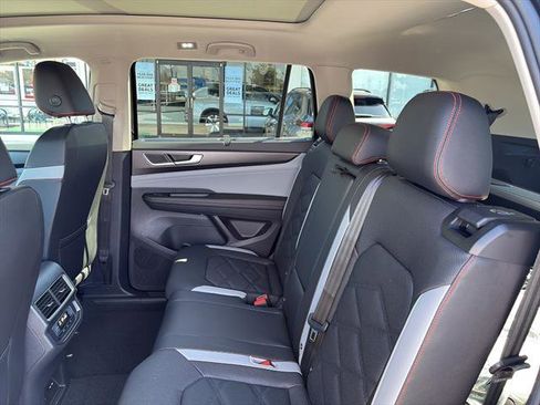 New 2026 Volkswagen Atlas Peak Edition AWD/4WD image 14