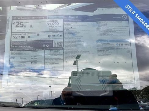 New 2025 Volkswagen Tiguan SE image 5