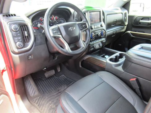 Used 2021 Chevrolet Silverado 1500 RST w/ Convenience Package II AWD/4WD image 17