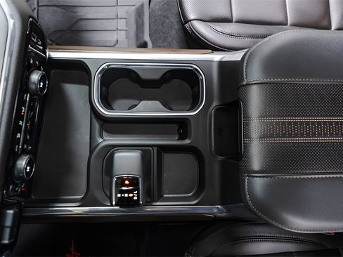 Used 2025 Chevrolet Silverado 1500 High Country w/ Midnight Edition image 17