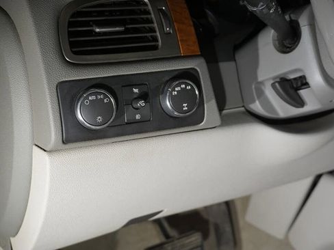 Used 2007 GMC Yukon XL SLE AWD/4WD image 10