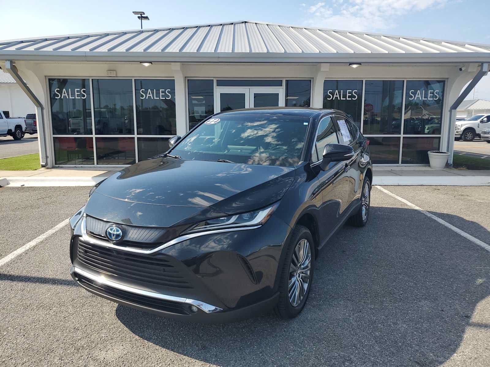 Used 2022 Toyota Venza Limited AWD/4WD image 1