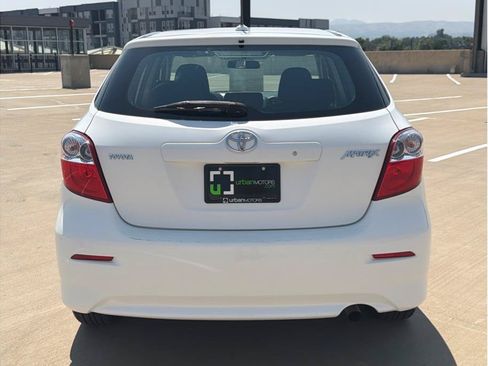 Used 2009 Toyota Matrix FWD image 11