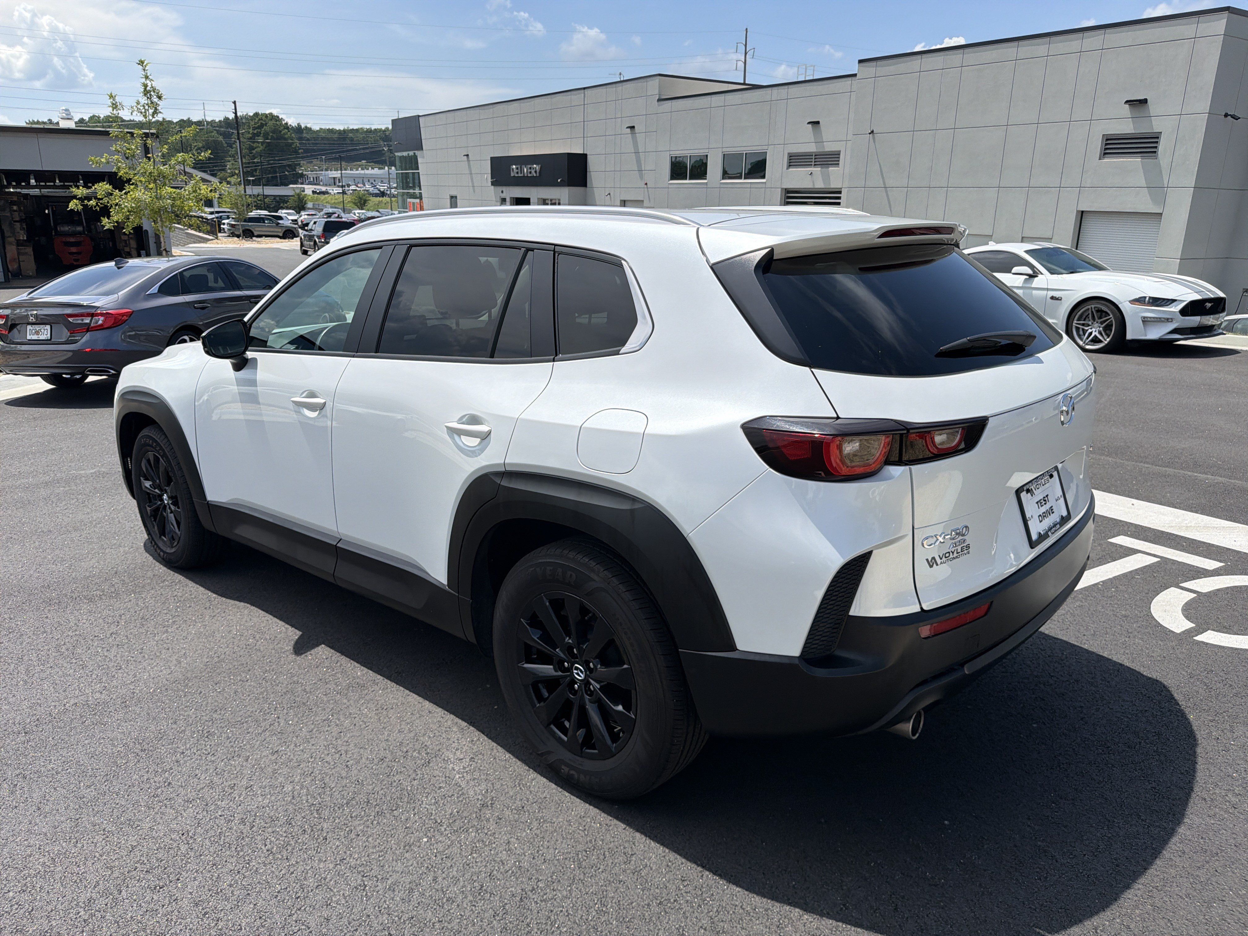 Used 2025 MAZDA CX-50 AWD 2.5 S w/ Preferred Package image 5