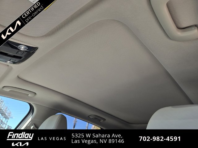 Certified 2025 Kia Sorento S w/ Panoramic Sunroof Package FWD image 13
