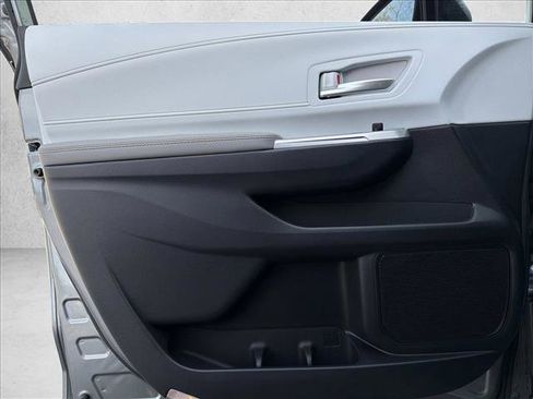 Certified 2026 Toyota Sienna XLE image 10