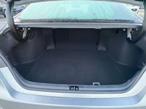 Used 2023 Toyota Camry SE FWD image 11