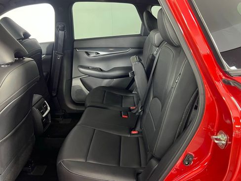 Used 2024 INFINITI QX50 Sport image 28