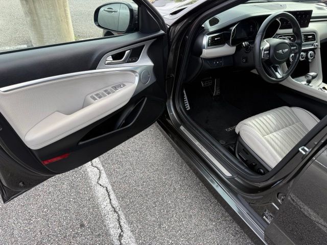 Used 2023 Genesis G70 3.3T w/ Sport Advanced Package AWD/4WD image 15