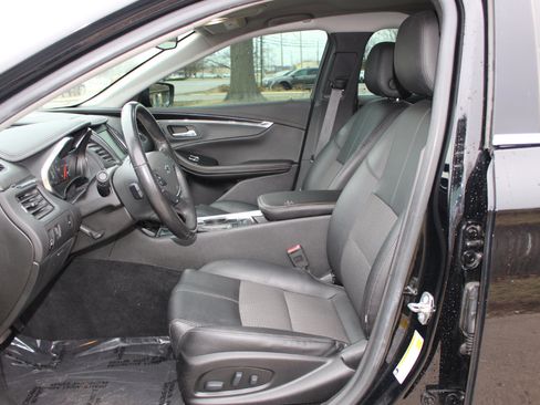 Used 2019 Chevrolet Impala LT image 14
