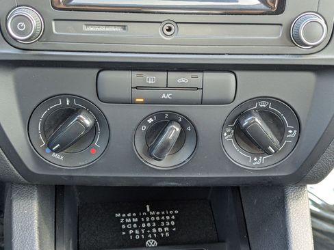 Used 2016 Volkswagen Jetta S image 20