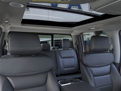 New 2025 Ford F250 Lariat w/ Lariat Ultimate Package image 22