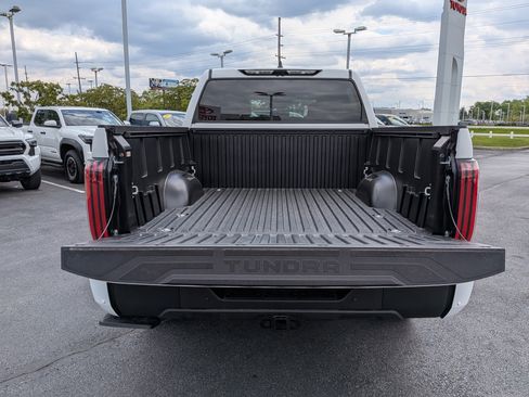Used 2026 Toyota Tundra Limited AWD/4WD image 8