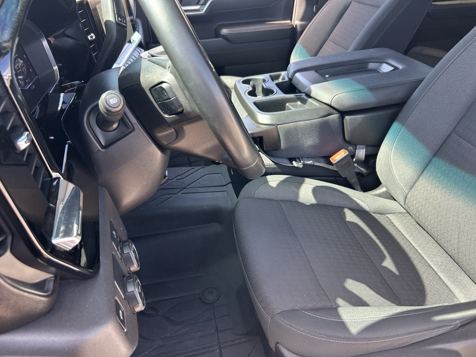 Certified 2024 Chevrolet Silverado 1500 LT RWD image 12
