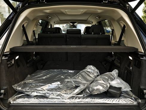 New 2026 BMW X7 xDrive40i w/ Premium Package image 30