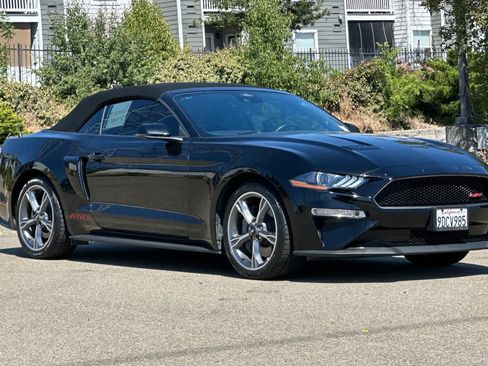 Used 2022 Ford Mustang GT Premium w/ Equipment Group 401A RWD image 31