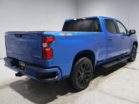 Used 2022 Chevrolet Silverado 1500 Custom image 2