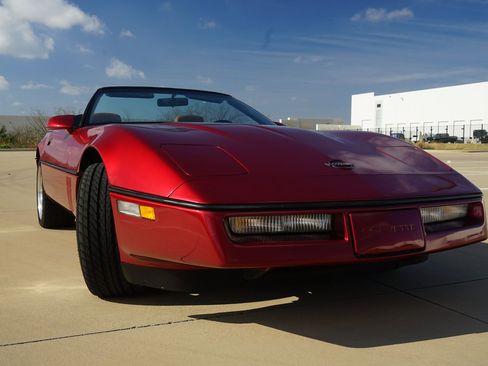 Used 1990 Chevrolet Corvette Convertible image 21