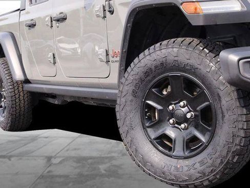 Used 2021 Jeep Gladiator Mojave AWD/4WD image 3