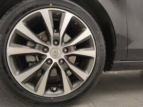 Used 2018 Hyundai Elantra GT image 31