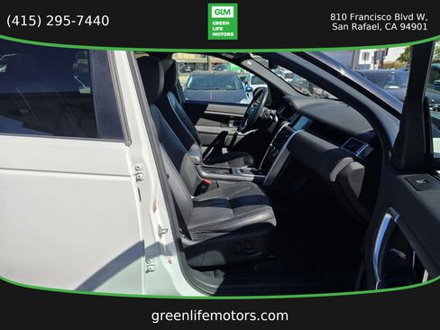 Used 2017 Land Rover Discovery Sport HSE AWD/4WD image 13