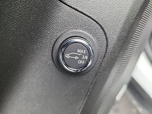 Certified 2022 GMC Acadia SLT w/ Elevation Edition image 13