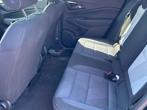 Used 2025 Chevrolet Trax LS image 10